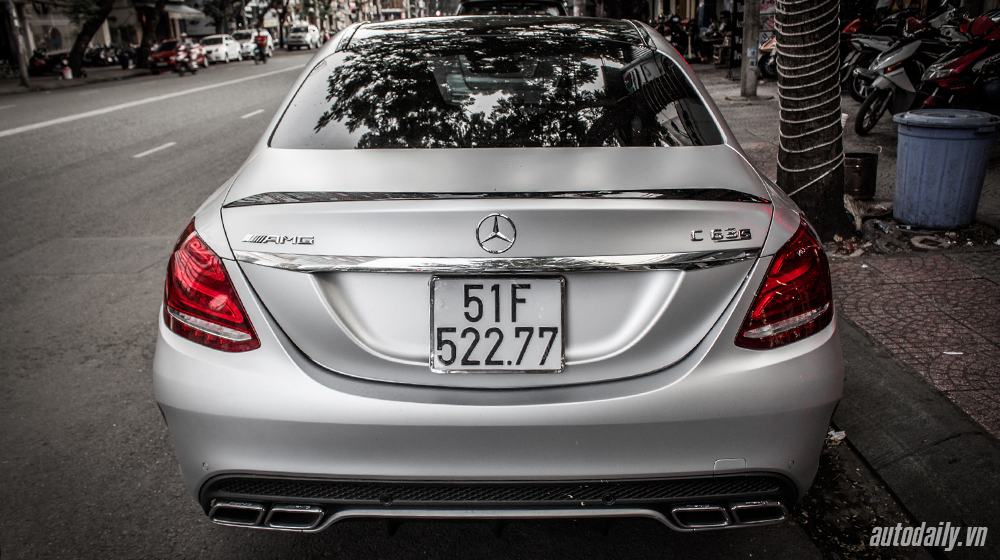 Mercedes-AMG C63 S Edition 1 trên phố Sài Gòn Mercedes-AMG C63S Edition 1 (5).jpg