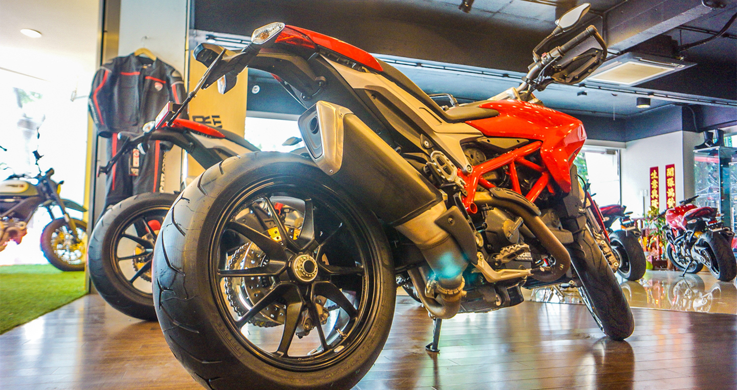 Cặp đôi Ducati Hyperstrada 939 và Hypermotard 939 đã có mặt tại Việt Nam 5
