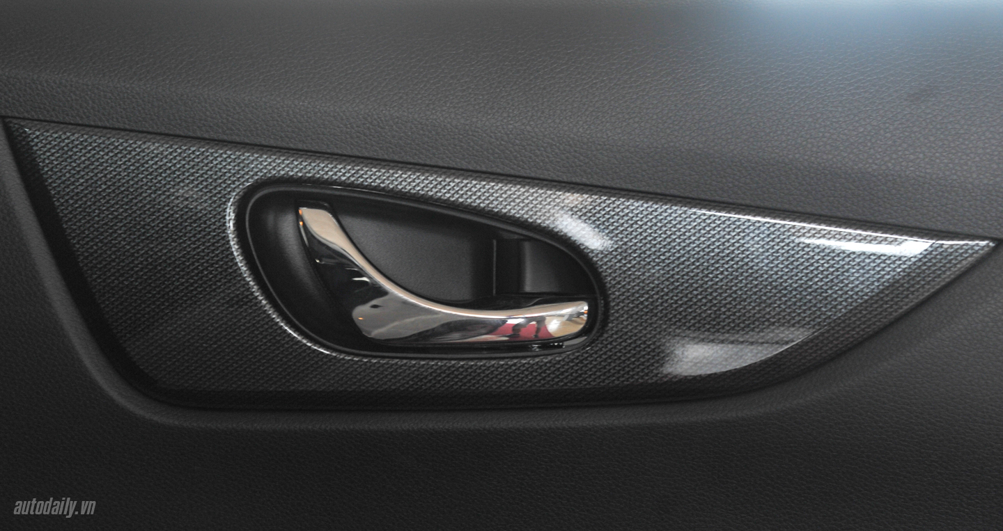 Ảnh chi tiết Nissan X-Trail 2016 tại đại lý ở Hà Nội X-Trail (13).JPG