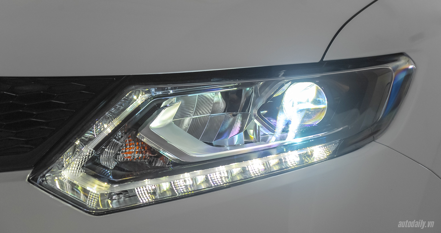 Ảnh chi tiết Nissan X-Trail 2016 tại đại lý ở Hà Nội X-Trail (15).JPG