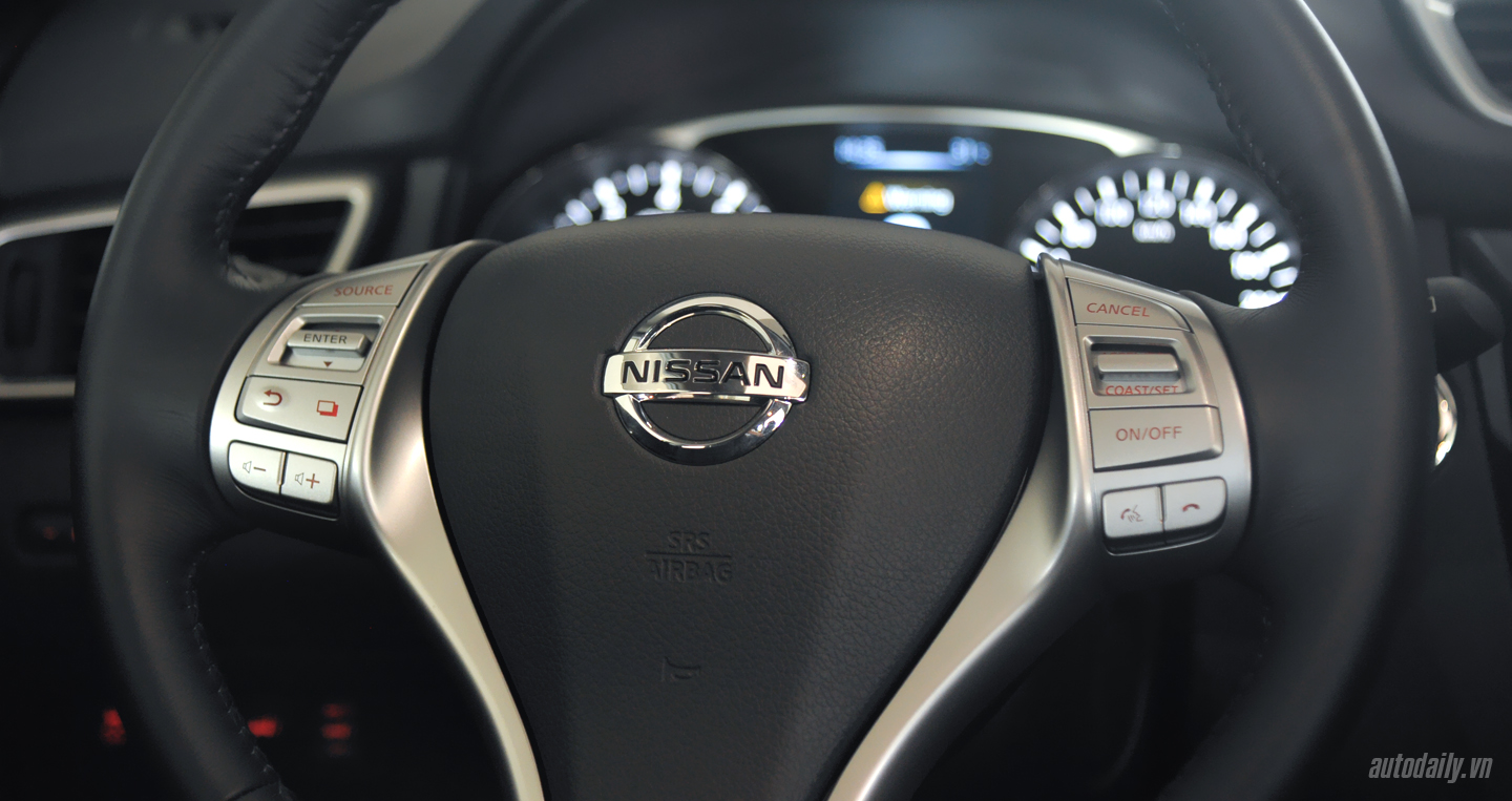 Ảnh chi tiết Nissan X-Trail 2016 tại đại lý ở Hà Nội X-Trail (22).JPG