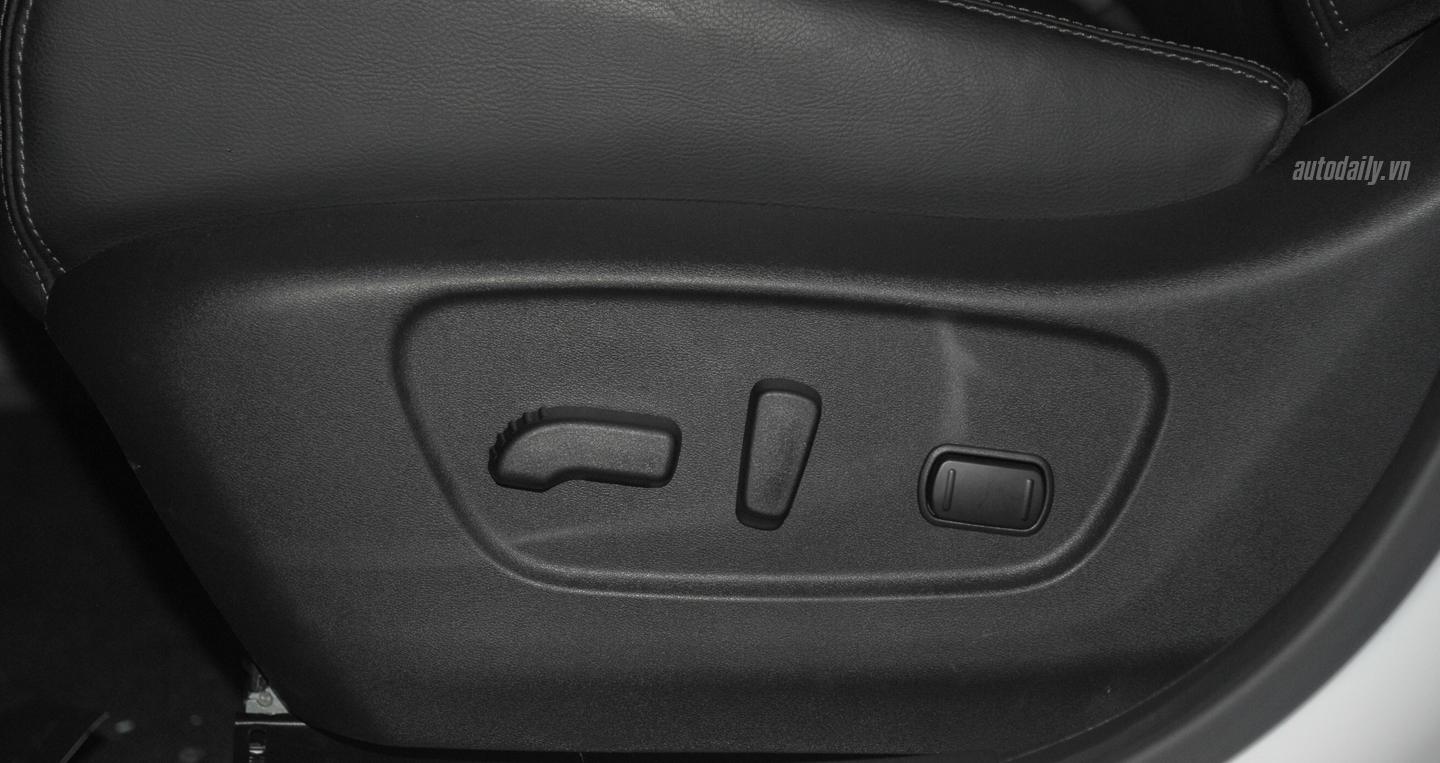 Ảnh chi tiết Nissan X-Trail 2016 tại đại lý ở Hà Nội X-Trail (28).JPG