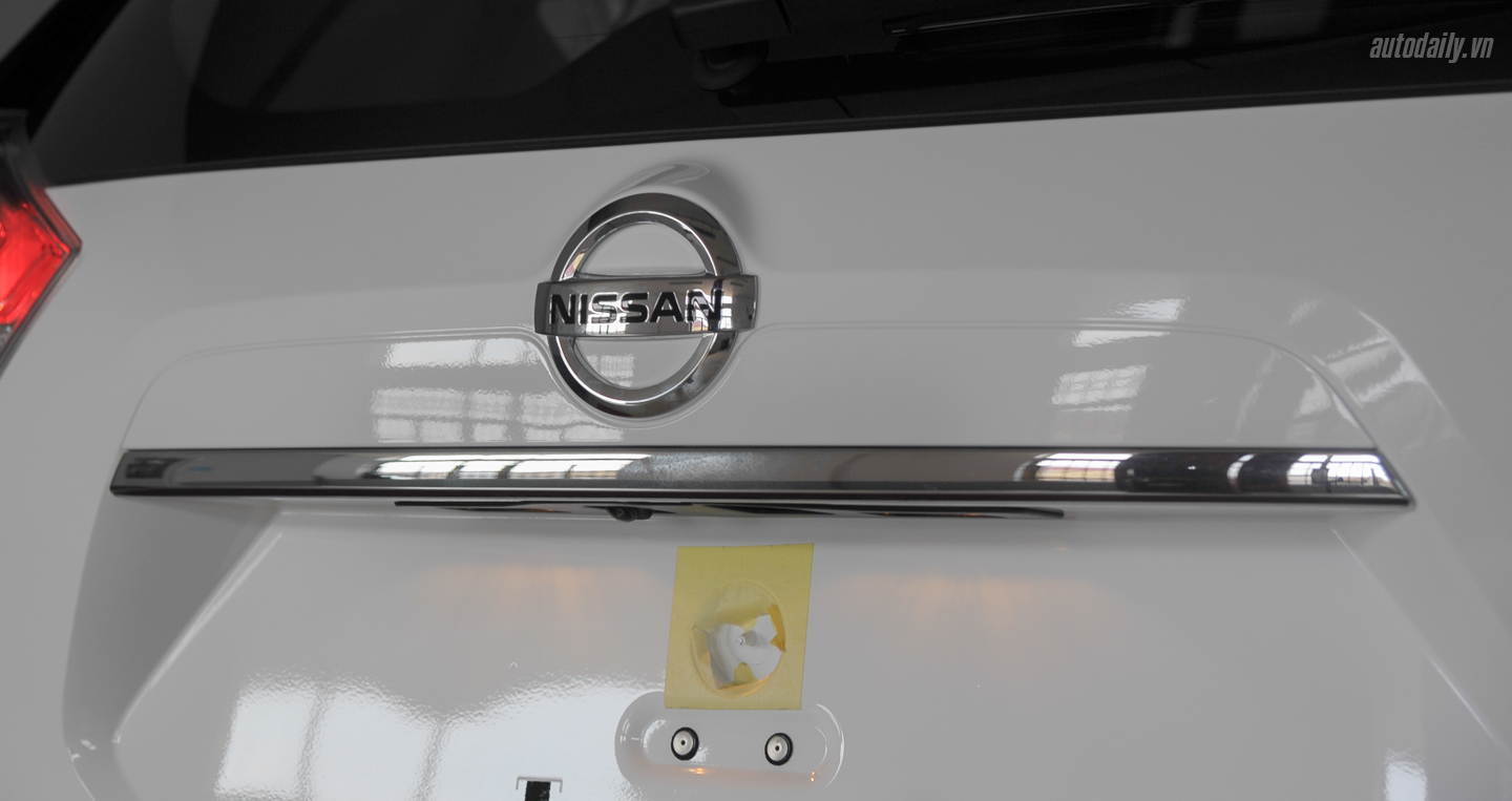 Ảnh chi tiết Nissan X-Trail 2016 tại đại lý ở Hà Nội X-Trail (7).jpg