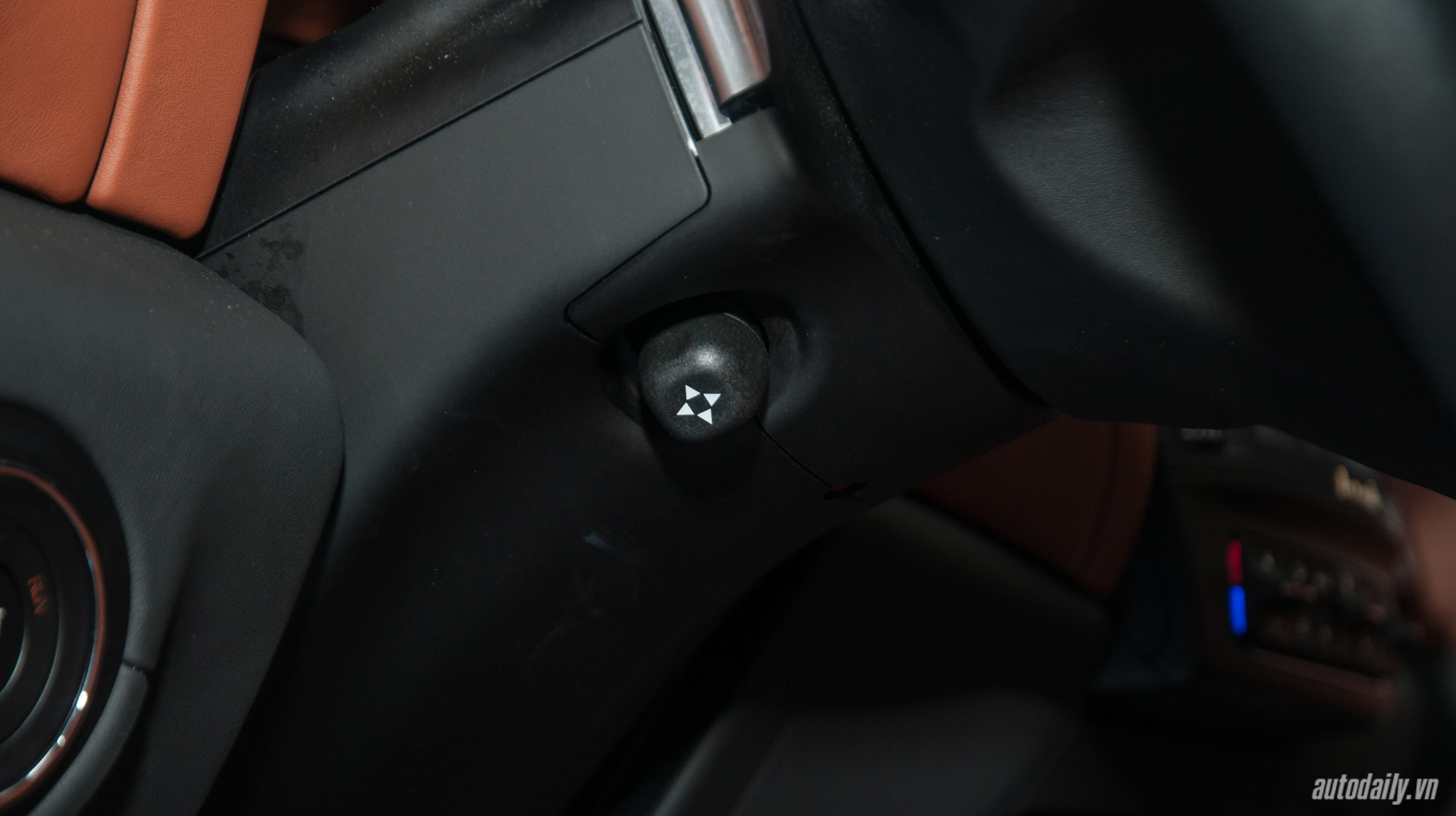Ảnh chi tiết nội thất Maserati Levante tại Việt Nam noi that Maserati Levante (33).jpg