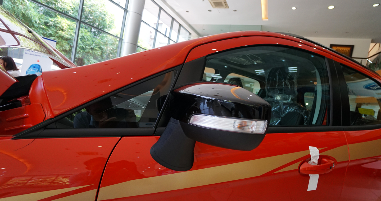 Ảnh chi tiết Ford EcoSport Titanium Black Edition tại đại lý DSC00054.jpg