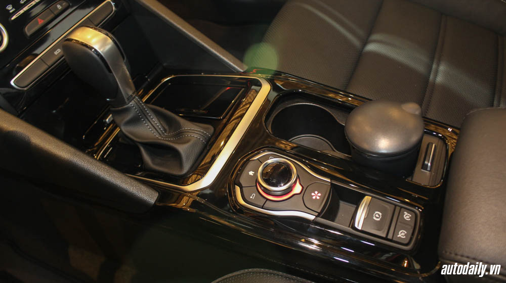 Ảnh chi tiết Renault Talisman 2016 tại Việt Nam Renault Talisman (4).jpg