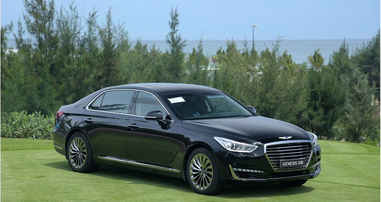Ảnh chi tiết Genesis G90 genesis-g90 (3).jpg