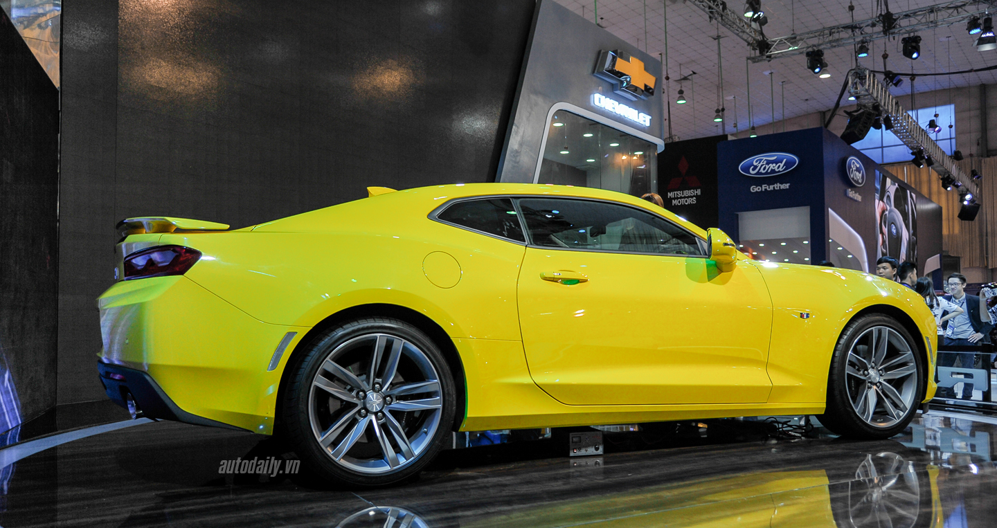 Ảnh chi tiết Chevrolet Camaro SS 2016 tại Việt Nam Camaro SS 2016 Autodaily (6).jpg