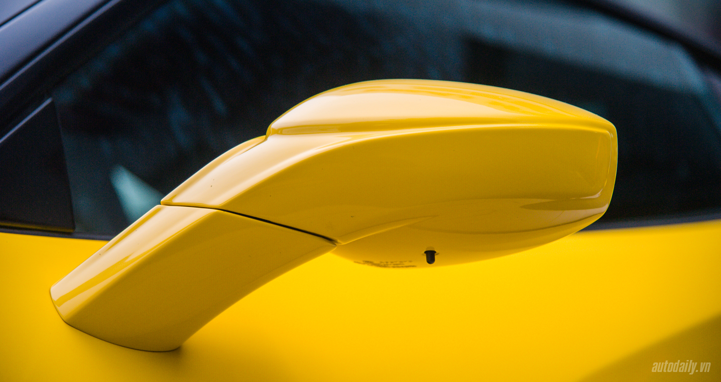 Ảnh chi tiết Ferrari 488 GTB màu vàng đầu tiên tại Hà Nội Ferrari 488 GTB Autodaily (12).JPG