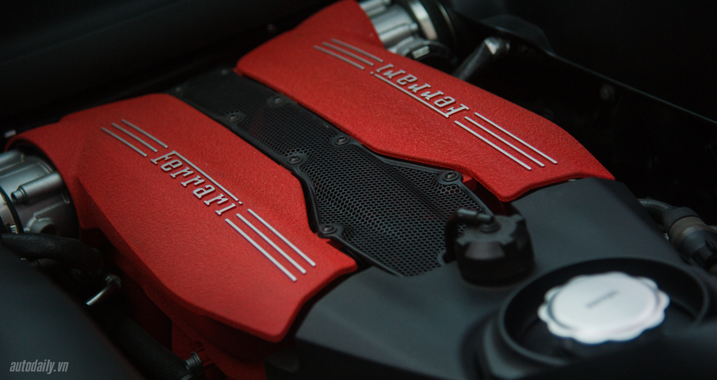 Ảnh chi tiết Ferrari 488 GTB màu vàng đầu tiên tại Hà Nội Ferrari 488 GTB Autodaily (20).JPG