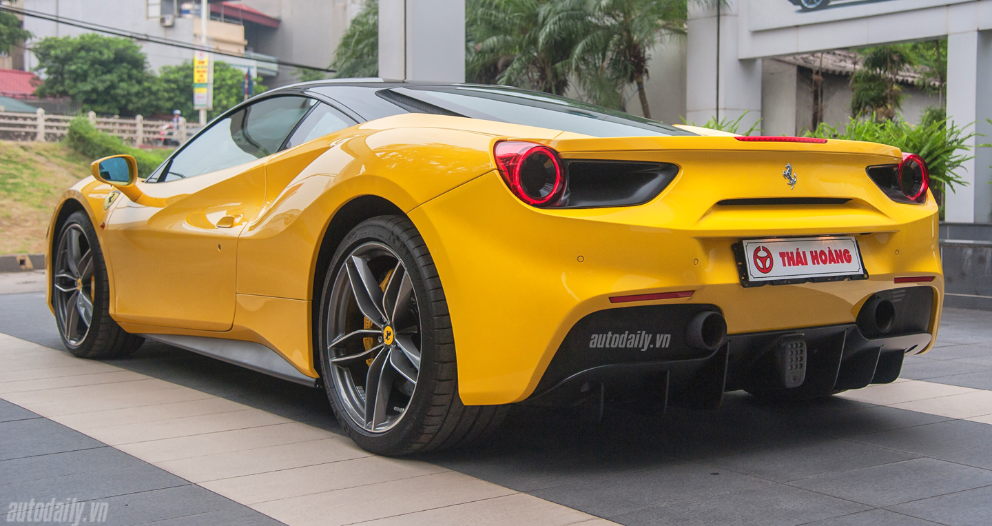 Ảnh chi tiết Ferrari 488 GTB màu vàng đầu tiên tại Hà Nội Ferrari 488 GTB Autodaily (7).JPG