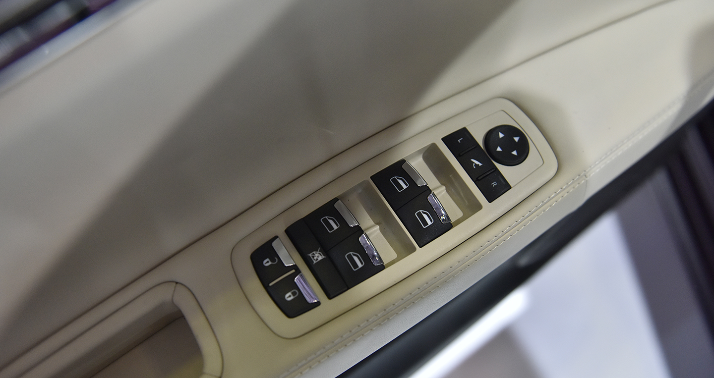 Ảnh chi tiết Maserati Quattroporte 2017 Quattro (16).JPG