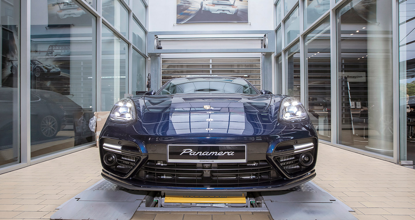 Ảnh chi tiết Porsche Panamera Turbo 2017 tại Việt Nam panamera-2017 (1)-1.jpg