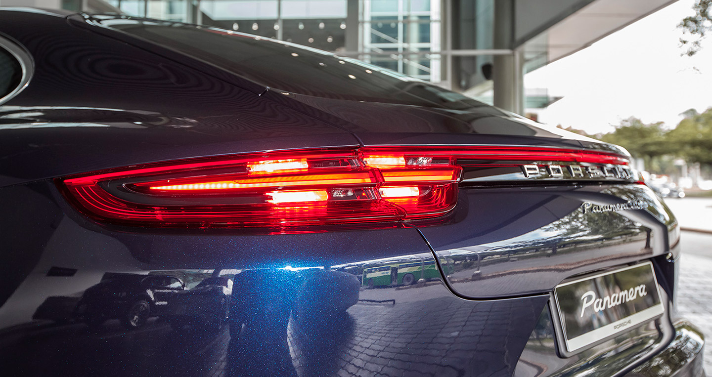 Ảnh chi tiết Porsche Panamera Turbo 2017 tại Việt Nam panamera-2017 (10).jpg