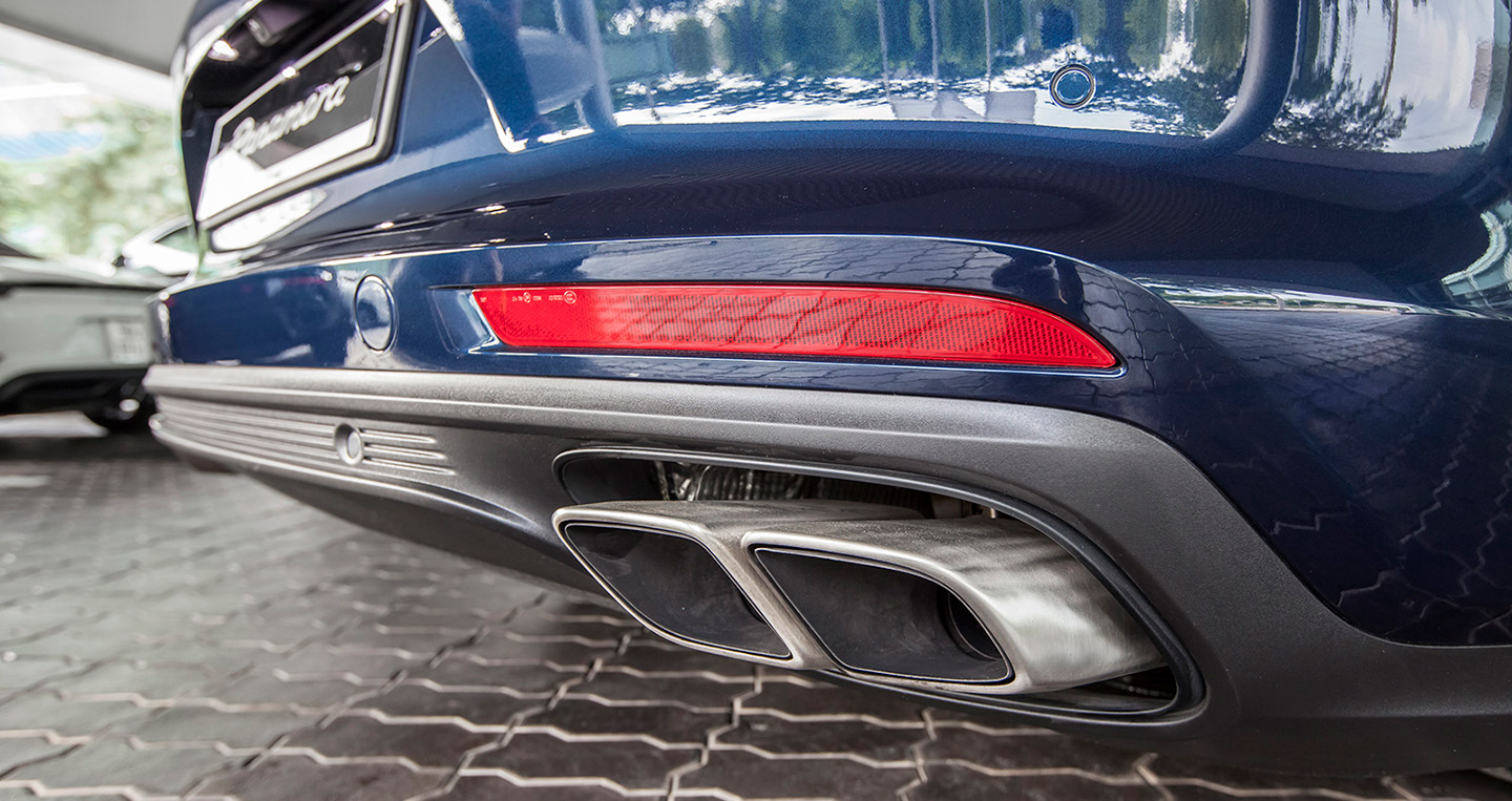 Ảnh chi tiết Porsche Panamera Turbo 2017 tại Việt Nam panamera-2017 (5).jpg