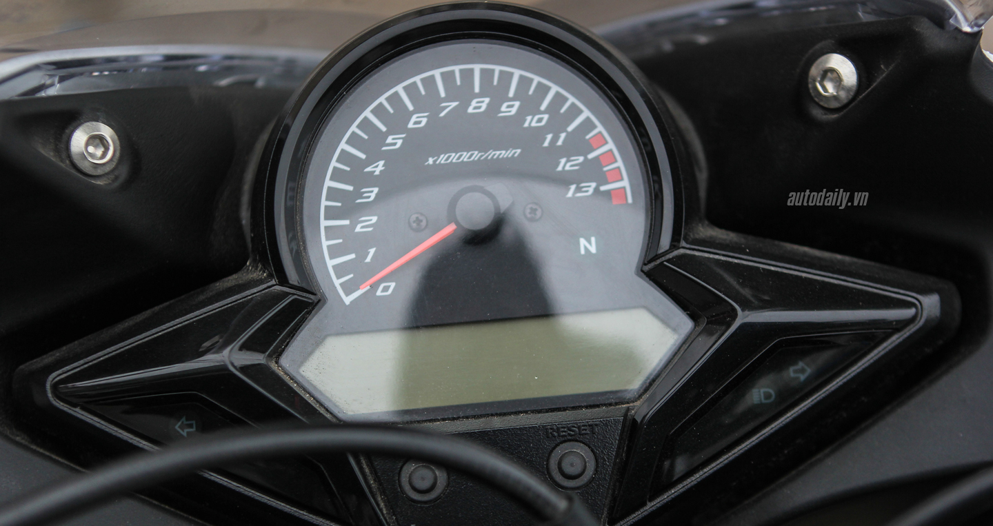 Ảnh chi tiết Honda CBR150R 2016 bản Thái Lan tại Hà Nội Honda CBR150R Thai Autodaily (14).jpg