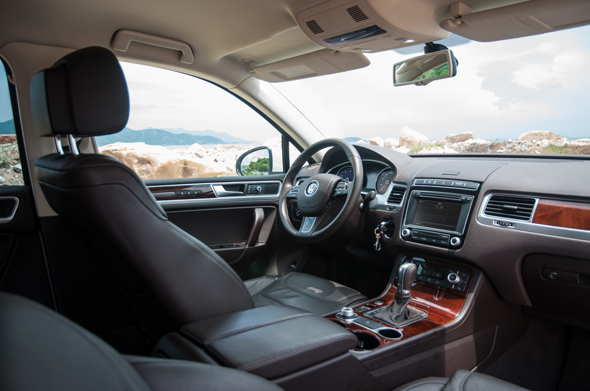 Ảnh chi tiết nội thất Volkswagen Touareg adc-5478.jpg
