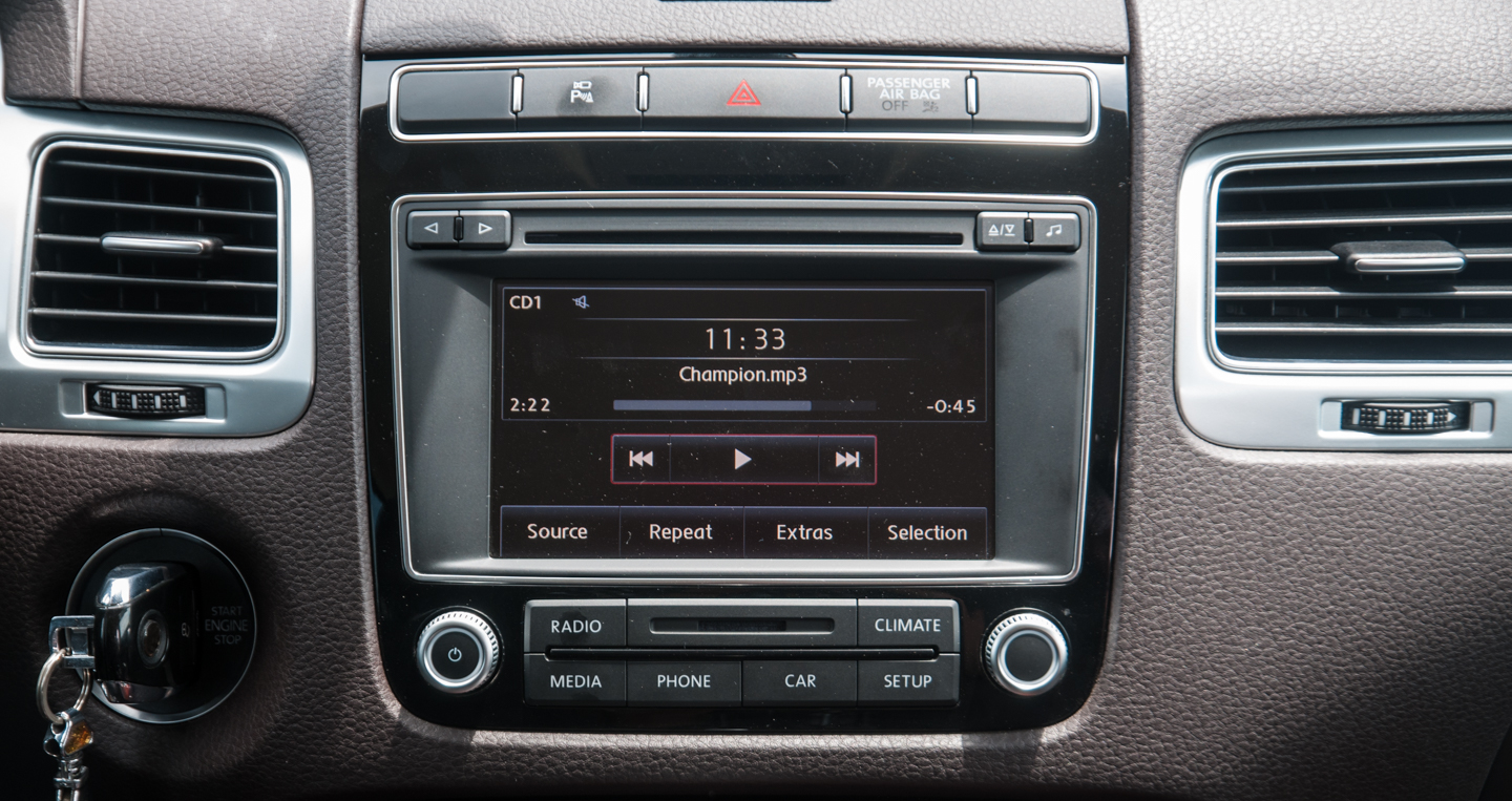 Ảnh chi tiết nội thất Volkswagen Touareg adc-5493.jpg