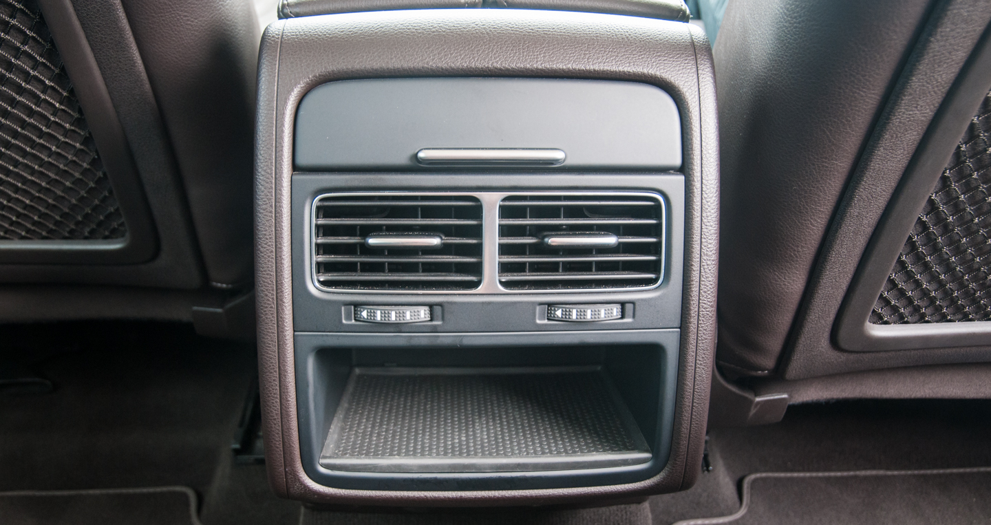 Ảnh chi tiết nội thất Volkswagen Touareg adc-5536.jpg