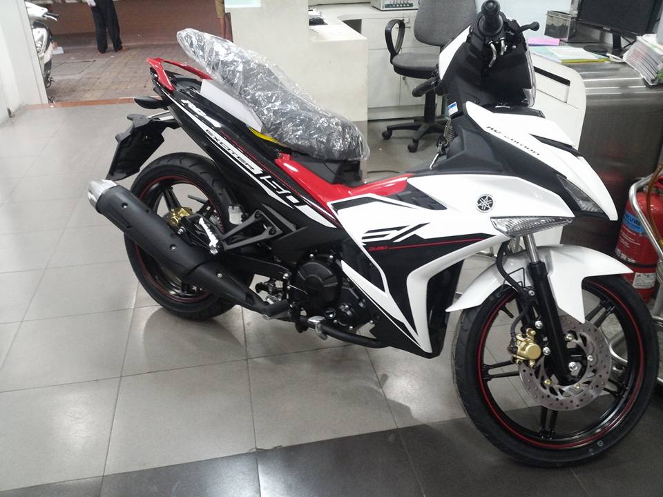 Cần bán xe Yamaha Exciter 150 cc xe màu trắng đỏ bán giá rẻ tại HCM