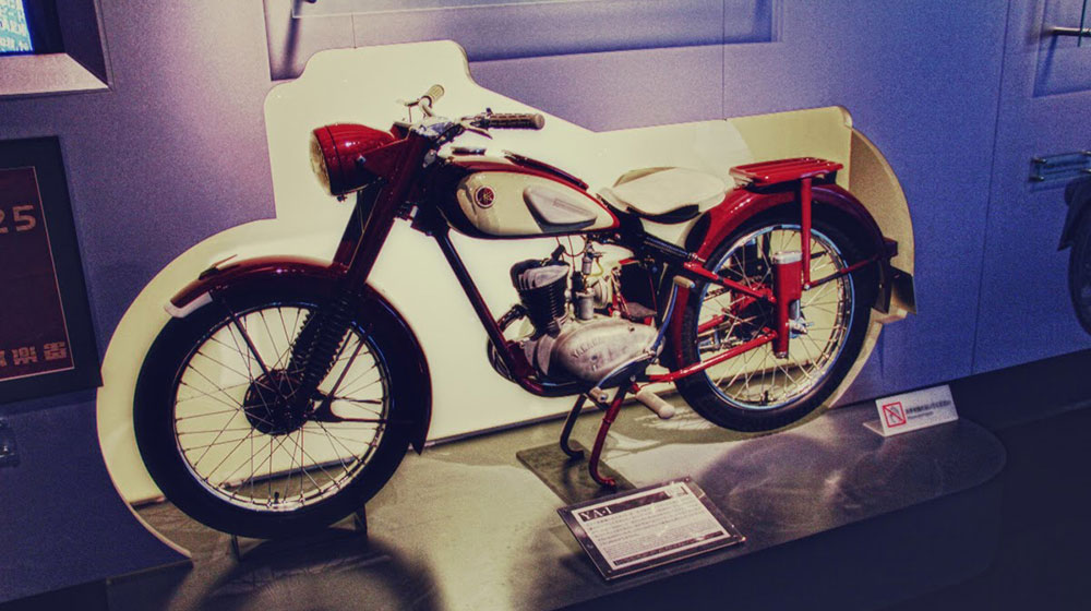 Yamaha's first motorcycle was born in 1955, yamaha-ya-1-6.jpg