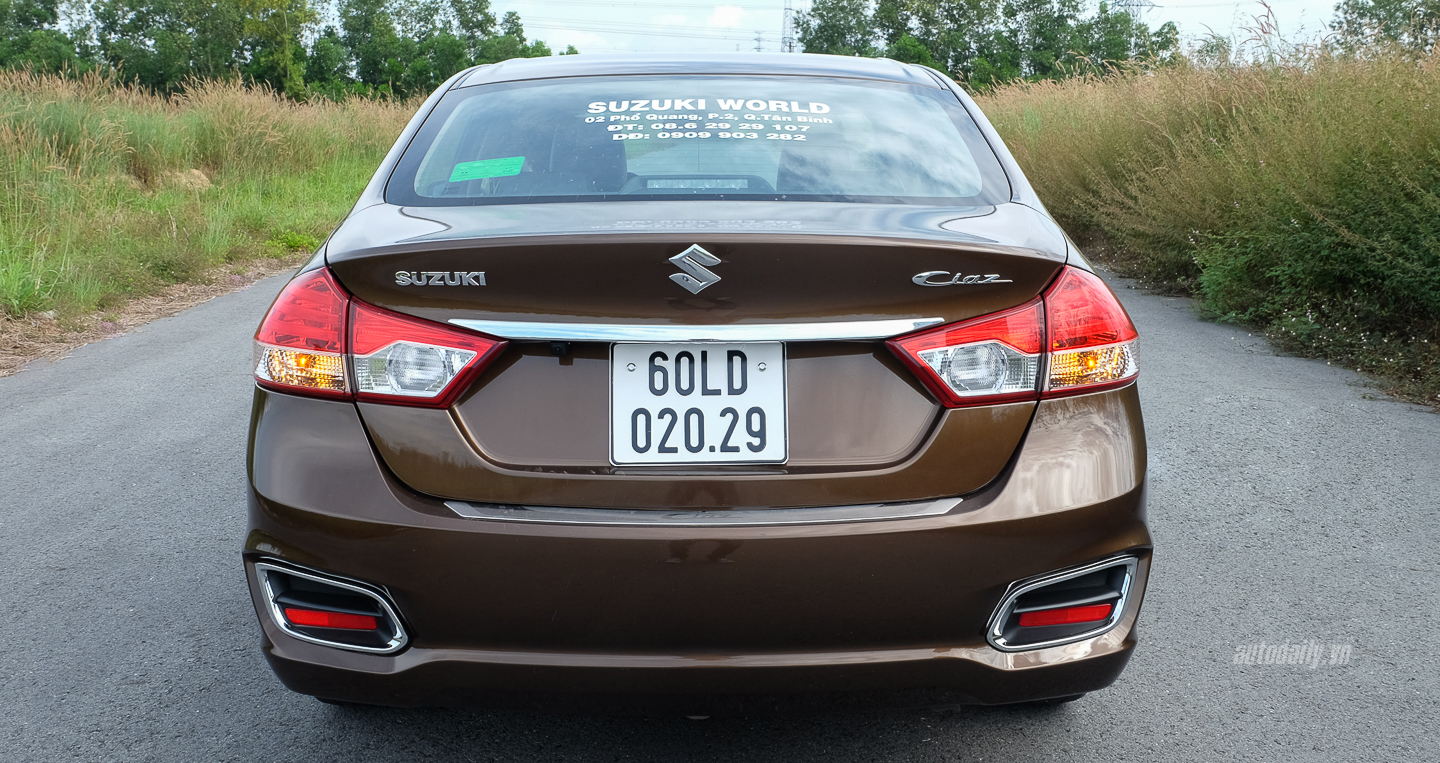 Ảnh ngoại thất Suzuki Ciaz suzuki-ciaz-26.jpg