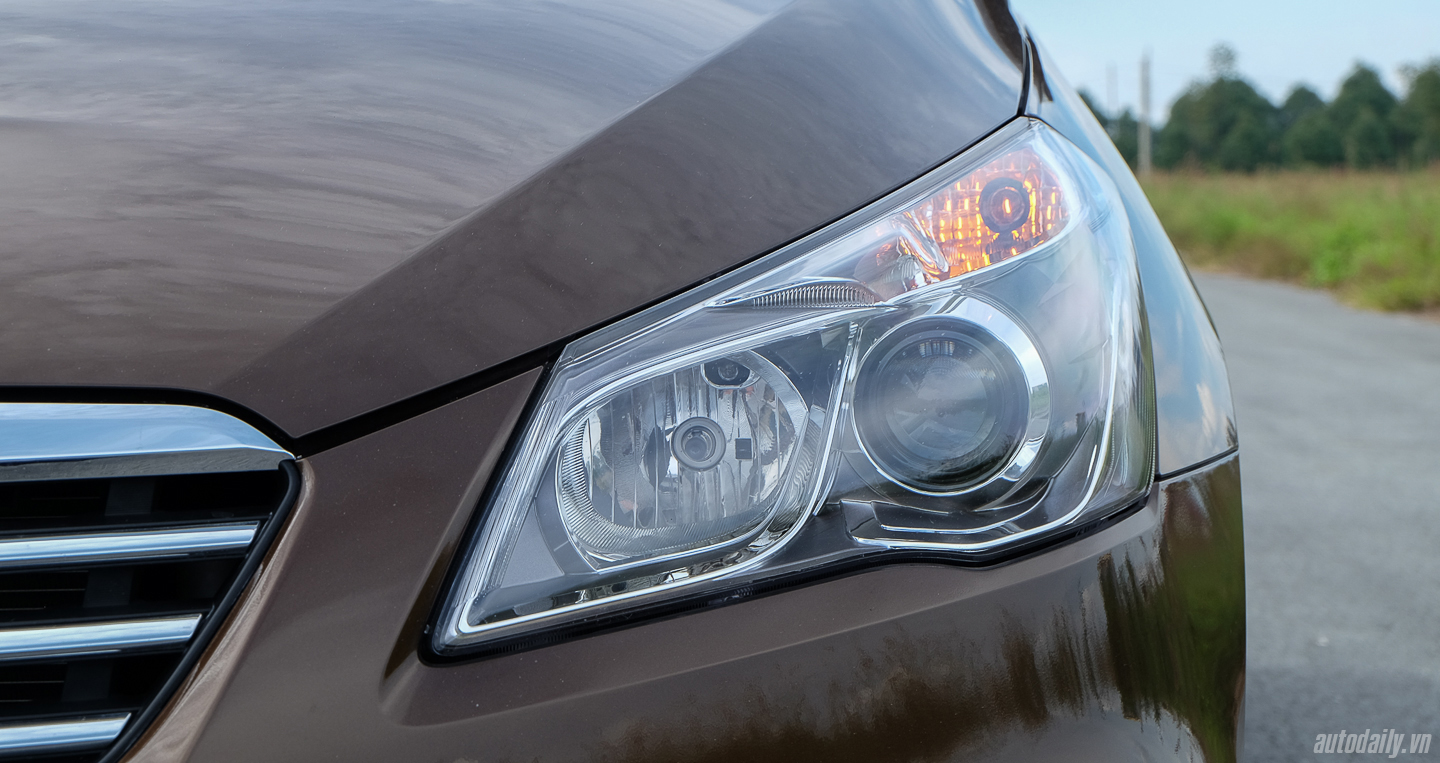 Ảnh ngoại thất Suzuki Ciaz suzuki-ciaz-31.jpg