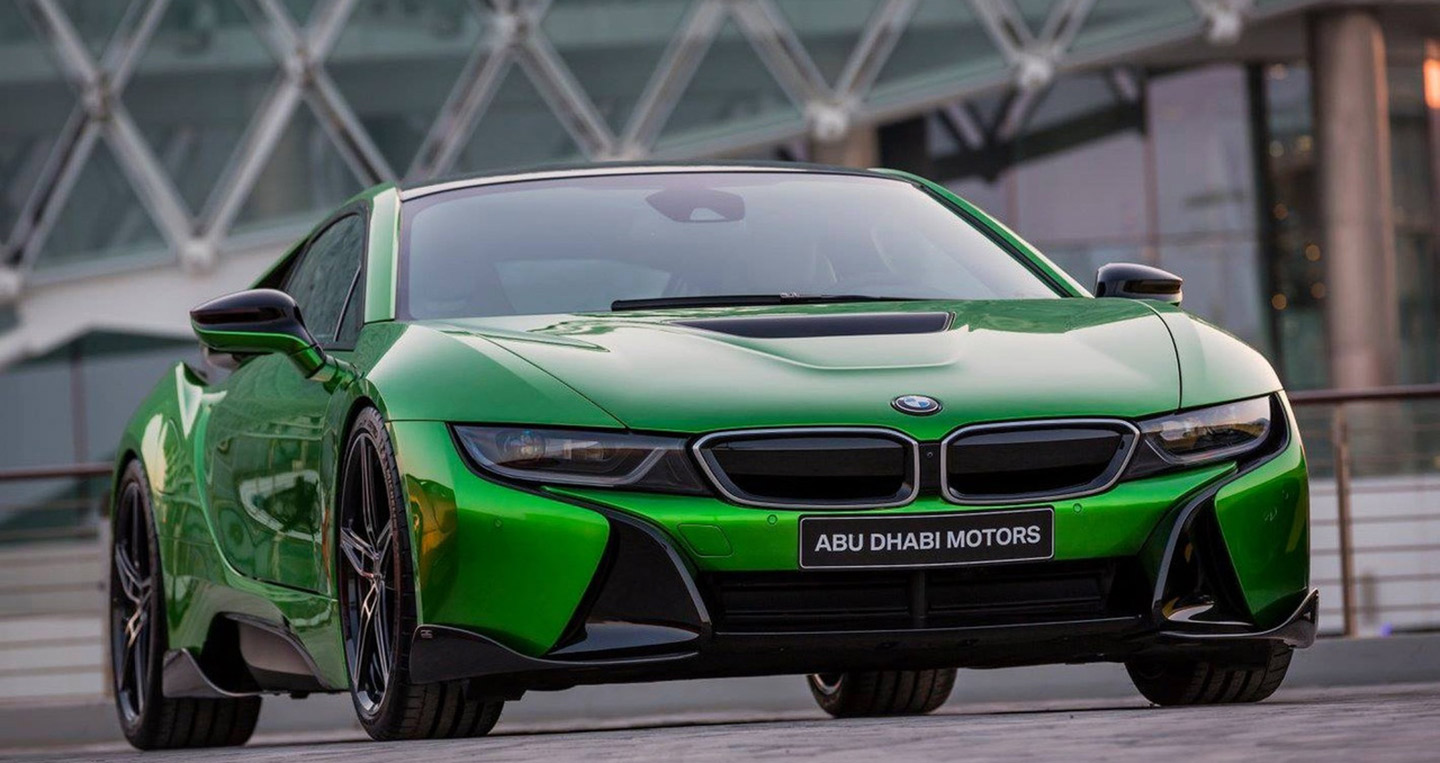 Dàn BMW i8 đủ sắc màu tụ họp colorful-bmw-i8s-at-yas-marina-circuit-11.jpg