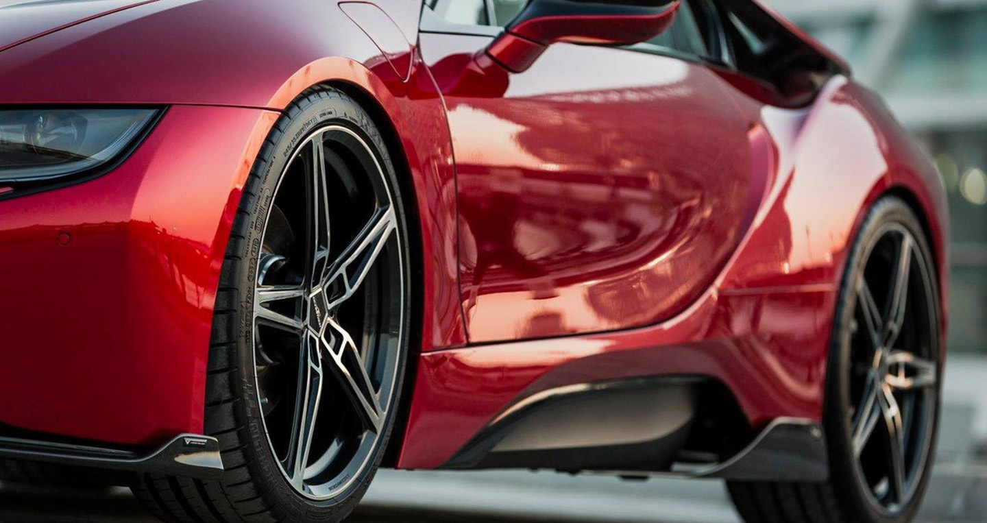 Dàn BMW i8 đủ sắc màu tụ họp colorful-bmw-i8s-at-yas-marina-circuit-7.jpg