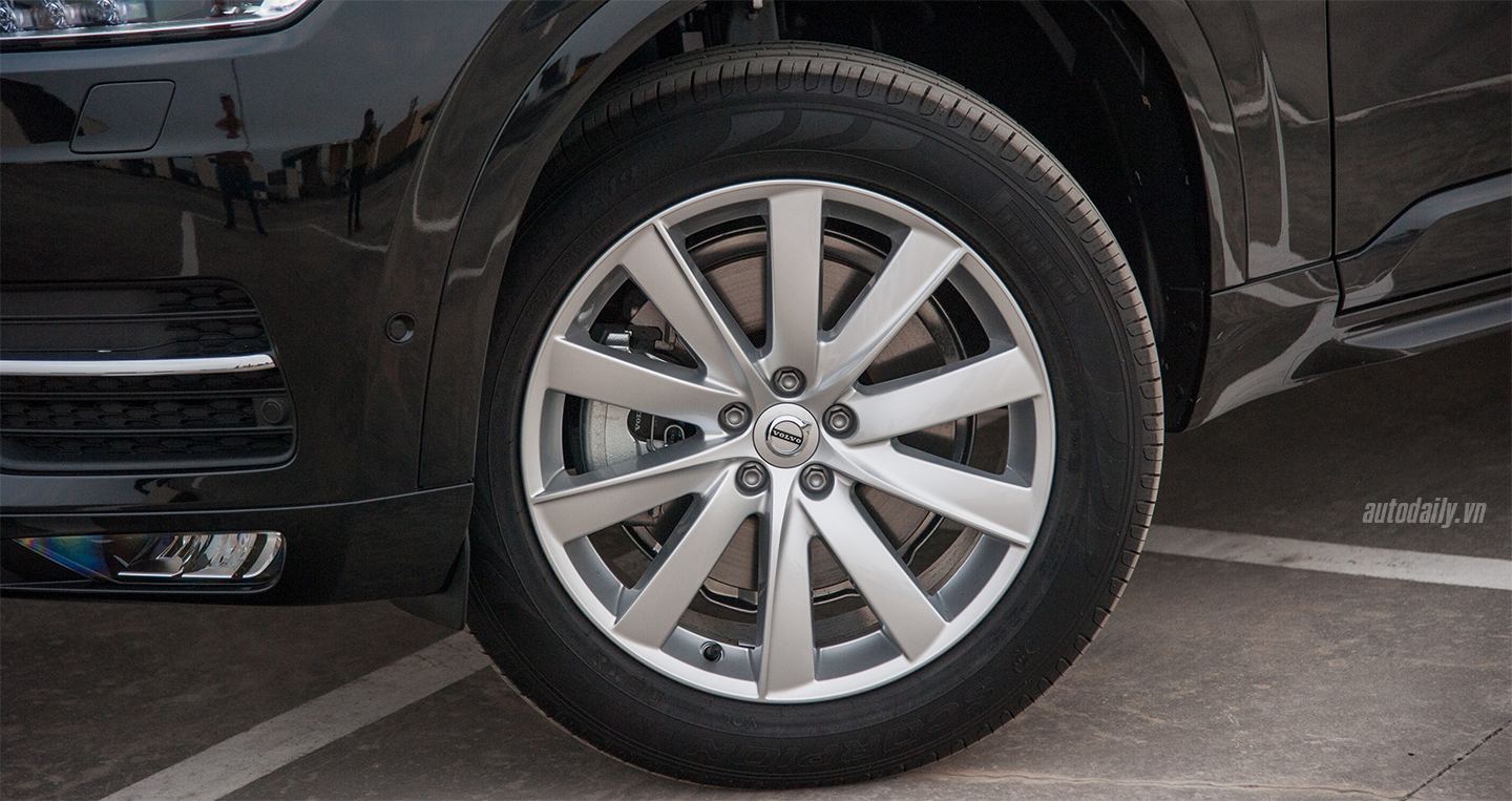 Ảnh chi tiết Volvo XC90 chính hãng giá 3,4 tỷ đồng tại Hà Nội volvo-xc90-3.jpg