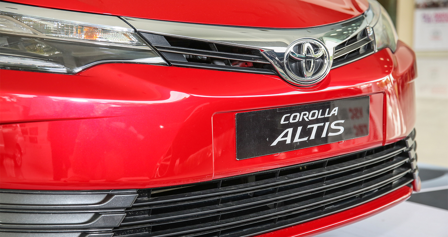 Toyota Altis 2017 vừa ra mắt tại Malaysia với giá từ 27.347 USD -12.jpg