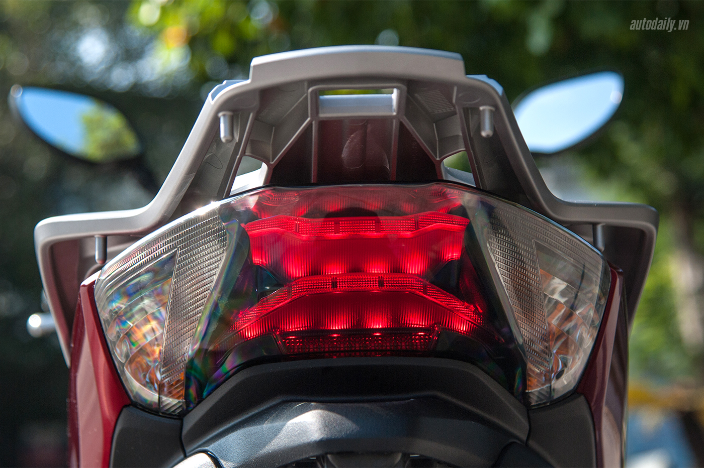 Ảnh chi tiết Honda SH150i ABS 2017 honda-sh-2017-16.jpg