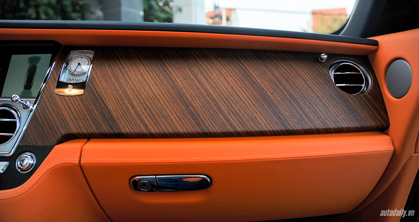 Ảnh chi tiết Rolls-Royce Dawn độc nhất Việt Nam rolls-royce-dawn-23.jpg