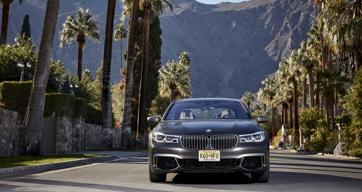 Xem ảnh chi tiết BMW M760i xDrive 2017 2017-bmw-m760li-xdrive-11.jpg