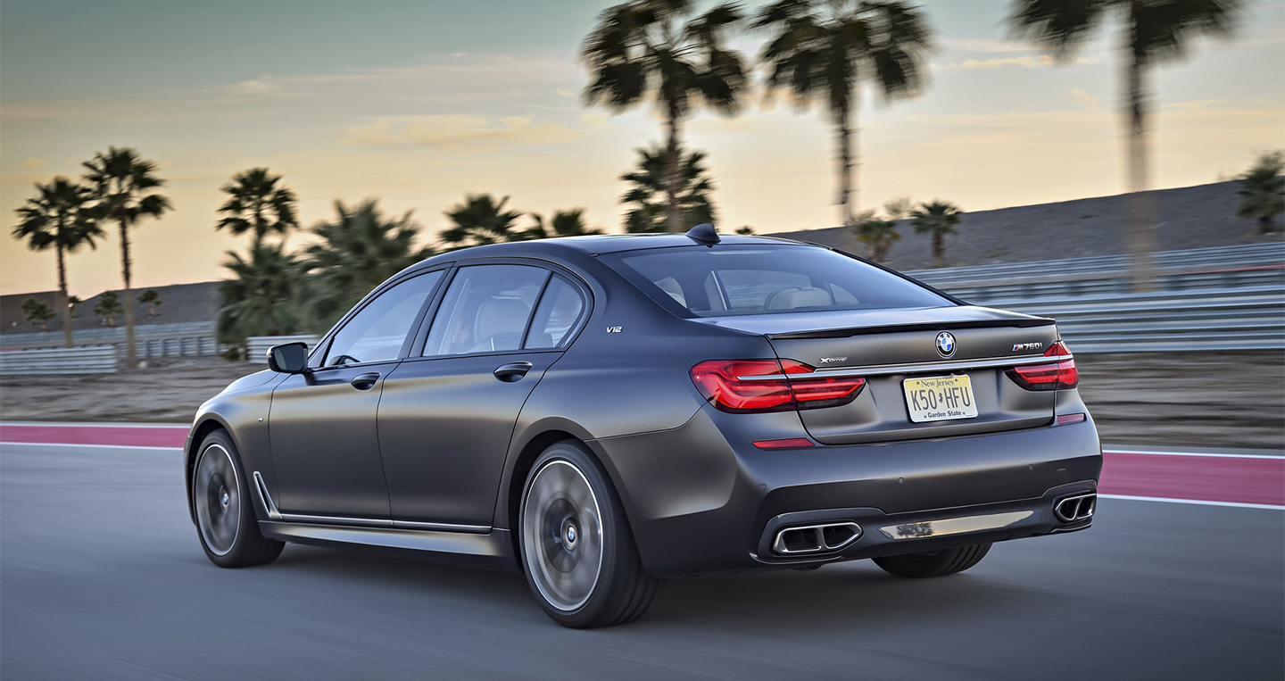Xem ảnh chi tiết BMW M760i xDrive 2017 2017-bmw-m760li-xdrive-28.jpg