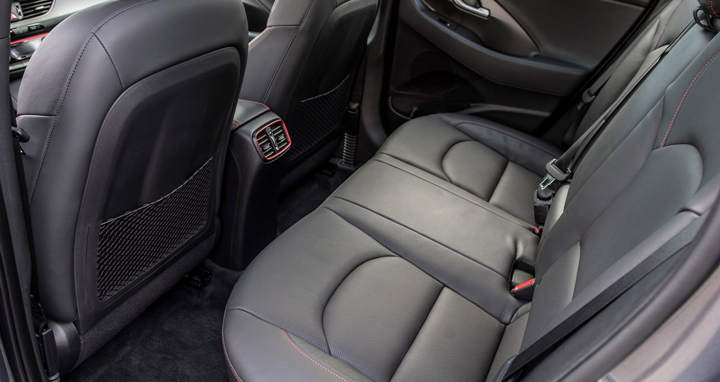 Ảnh chi tiết Hyundai Elantra GT 2018 hyundai-elantra-gt-2018-1600-17.jpg