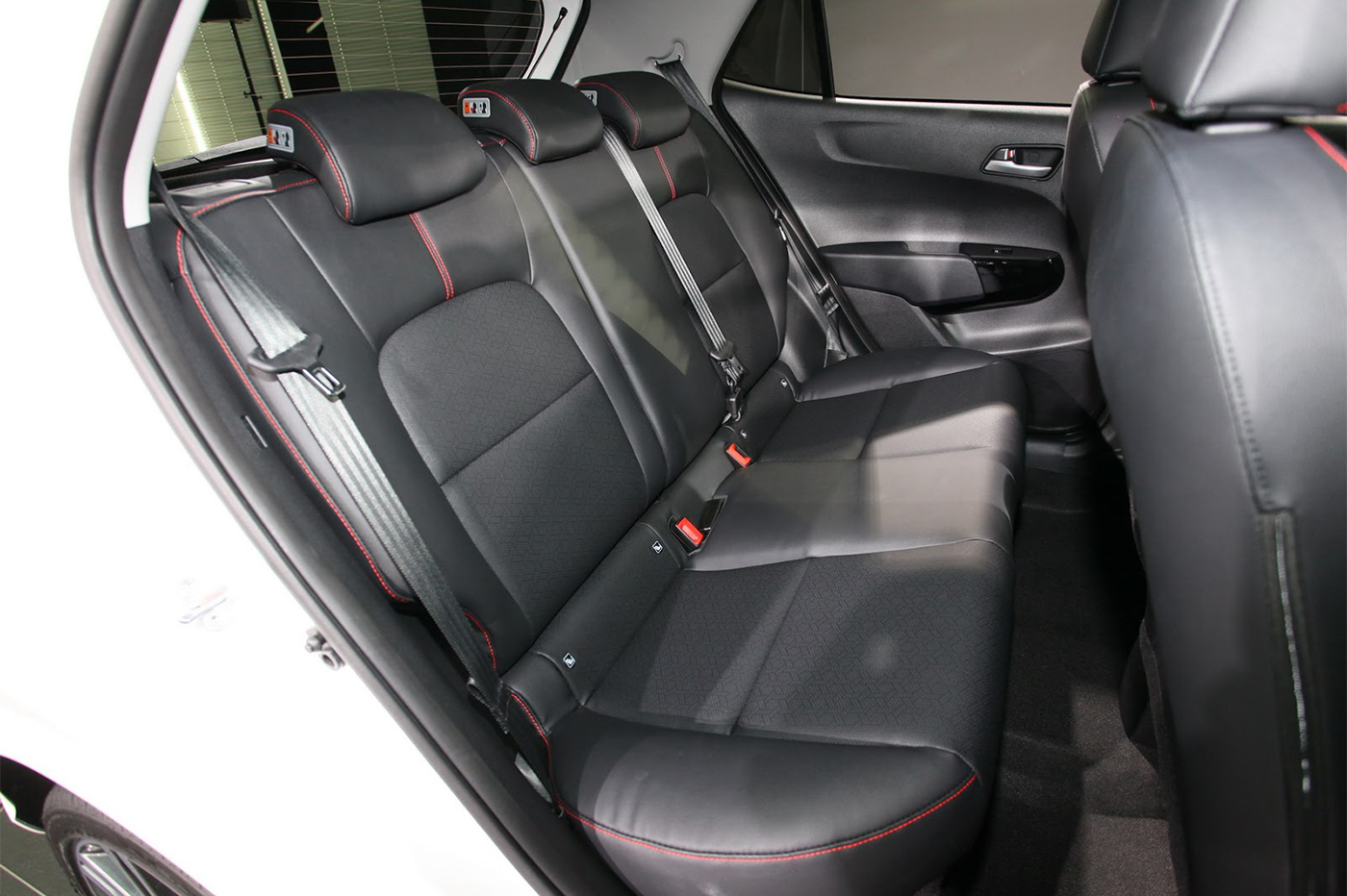 Ảnh chi tiết Kia Morning 2017 phiên bản châu Âu 2017-kia-picanto-57.jpg