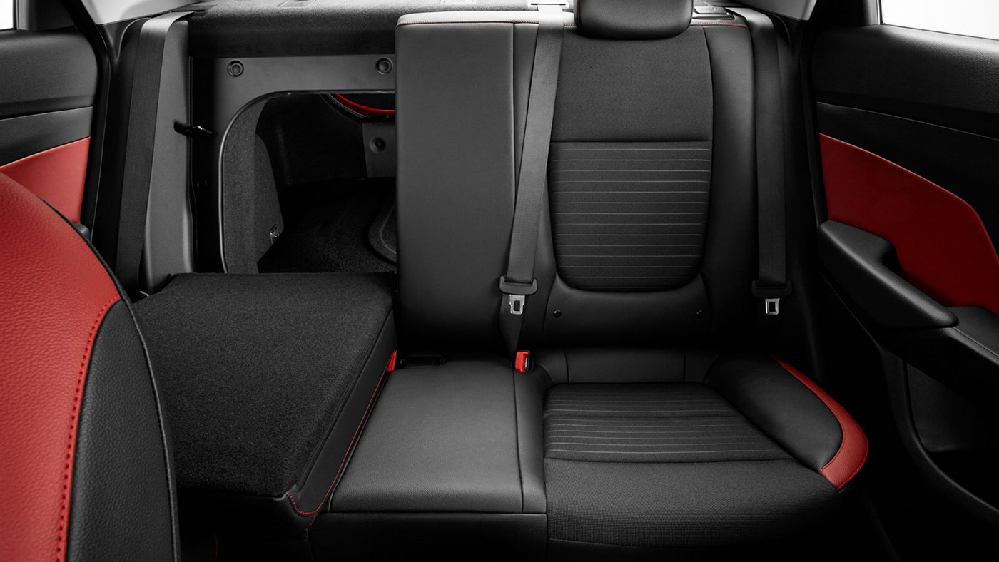 Ảnh chi tiết Hyundai Accent 2018 2018-hyundai-accent-15.jpg