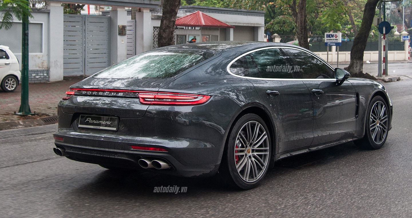 Ảnh chi tiết Porsche Panamera Turbo 2017 giá 12 tỷ trên phố Hà Nội dsc-3498.jpg