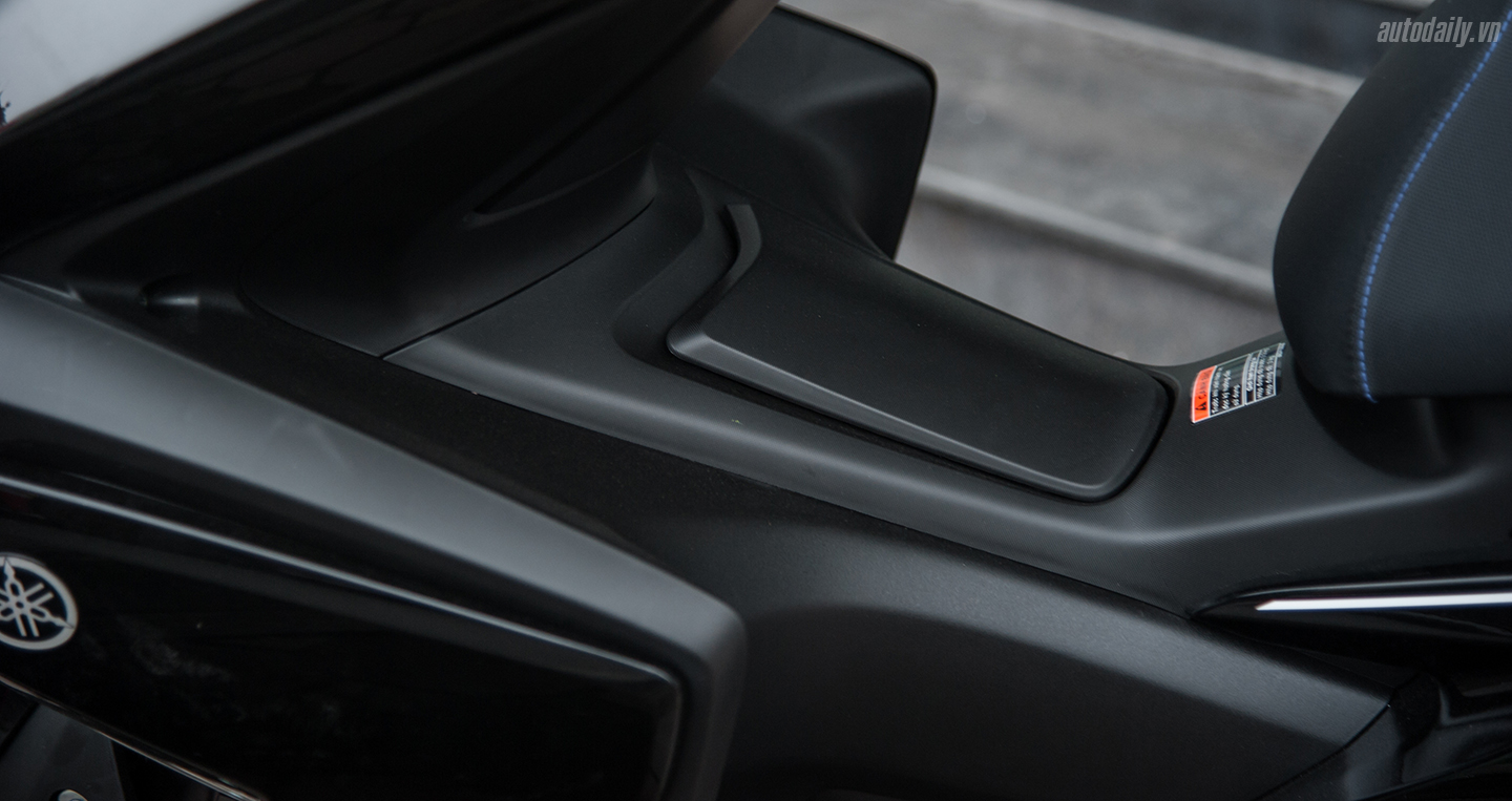 Ảnh chi tiết Yamaha NVX 125 tại đại lý dsc-4559.jpg