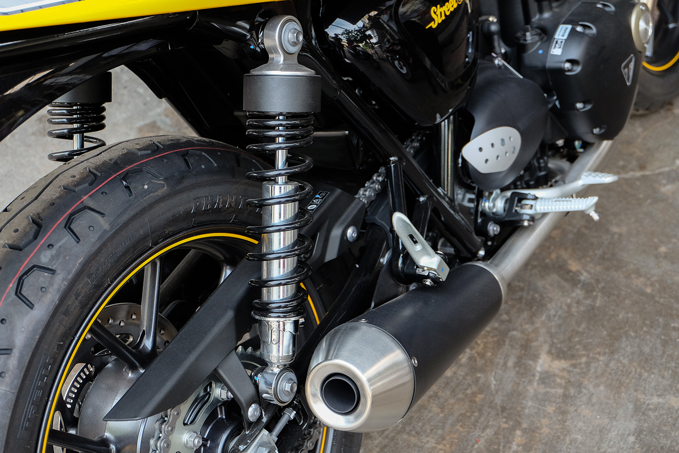 Ảnh chi tiết Triumph Street Cup 2017 giá 450 triệu tại Sài Gòn triumph-street-cup-2017-23.jpg