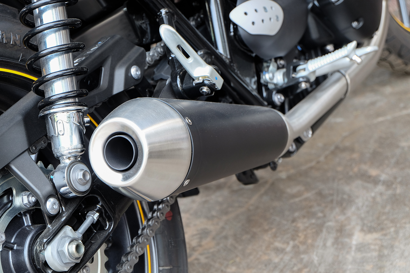 Ảnh chi tiết Triumph Street Cup 2017 giá 450 triệu tại Sài Gòn triumph-street-cup-2017-25.jpg