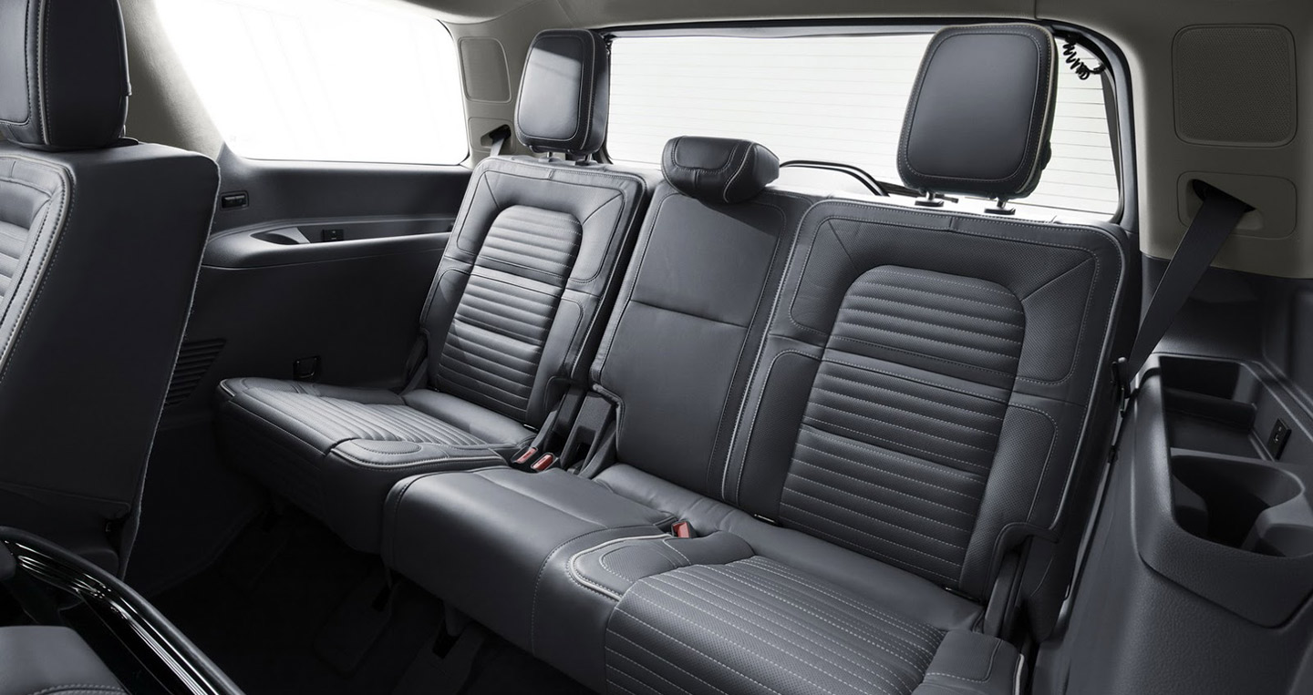 Ảnh chi tiết Lincoln Navigator 2018 2018-lincopln-navigator-20.jpg