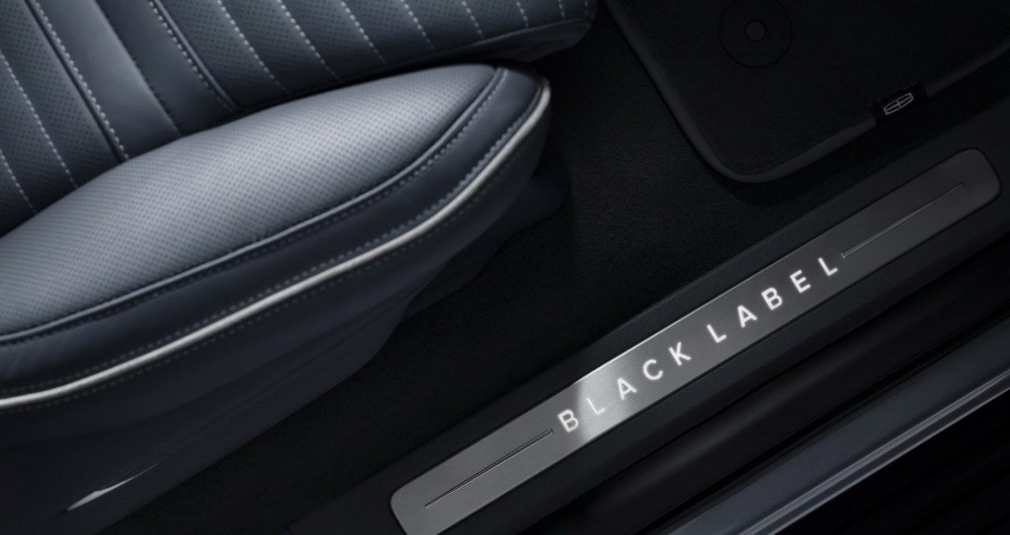 Ảnh chi tiết Lincoln Navigator 2018 2018-lincopln-navigator-22.jpg