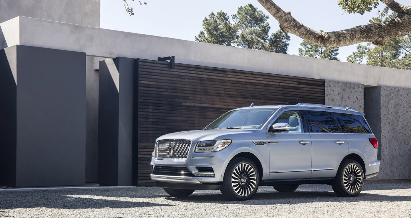 Ảnh chi tiết Lincoln Navigator 2018 2018-lincopln-navigator-23.jpg