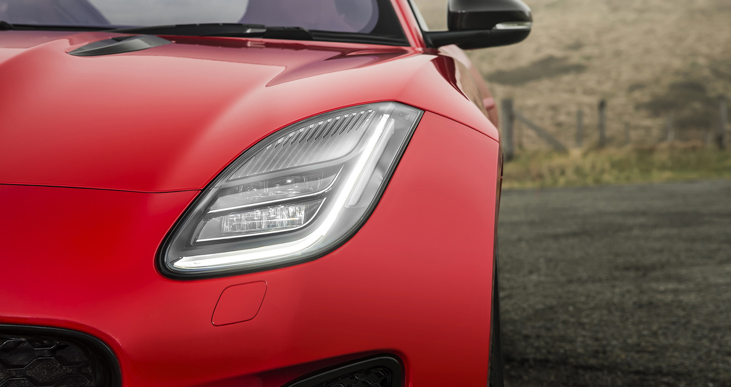 Ảnh chi tiết Jaguar F-Type 2018 2018-jaguar-f-type-8.jpg