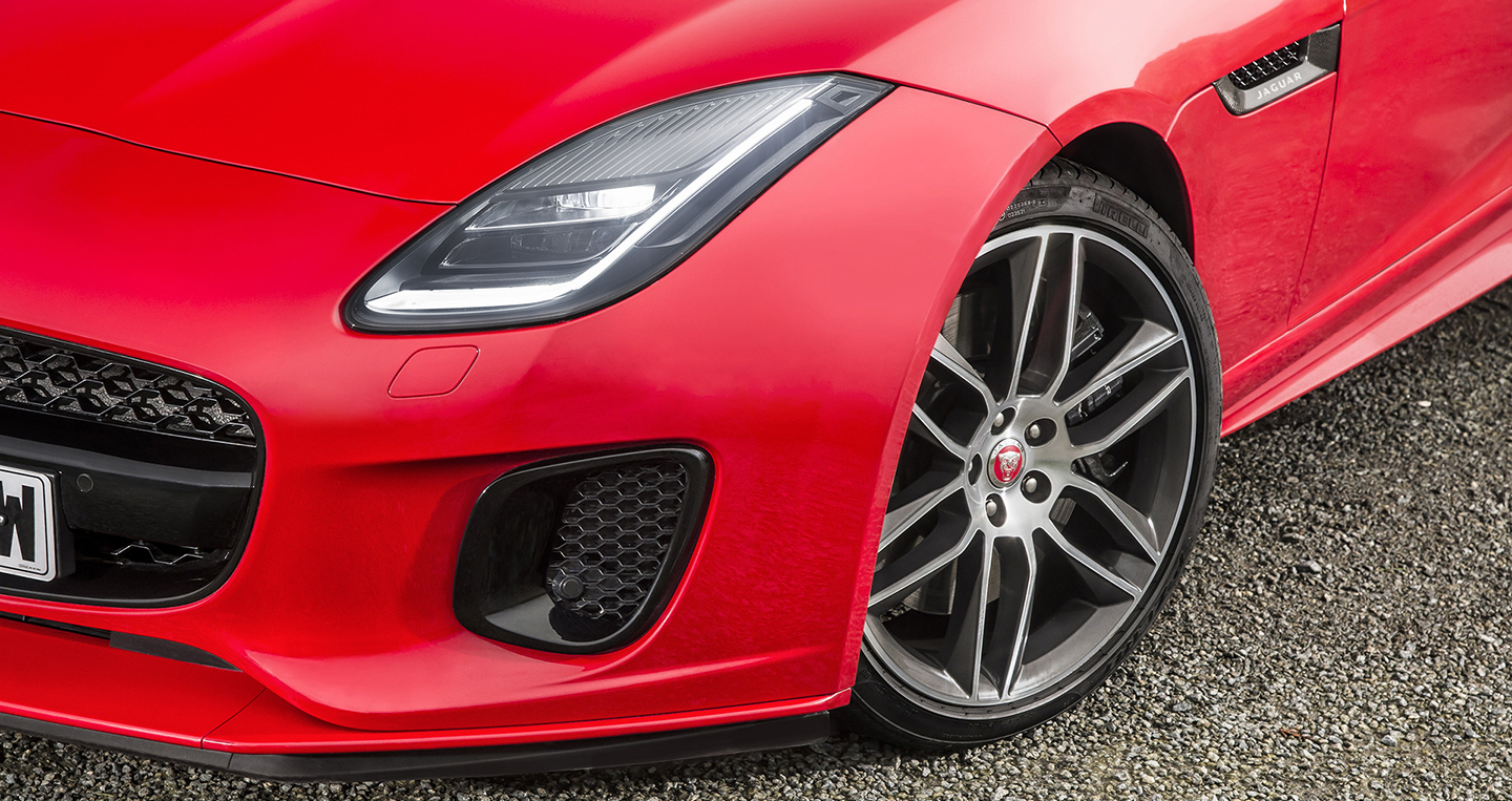 Ảnh chi tiết Jaguar F-Type 2018 2018-jaguar-f-type-9.jpg