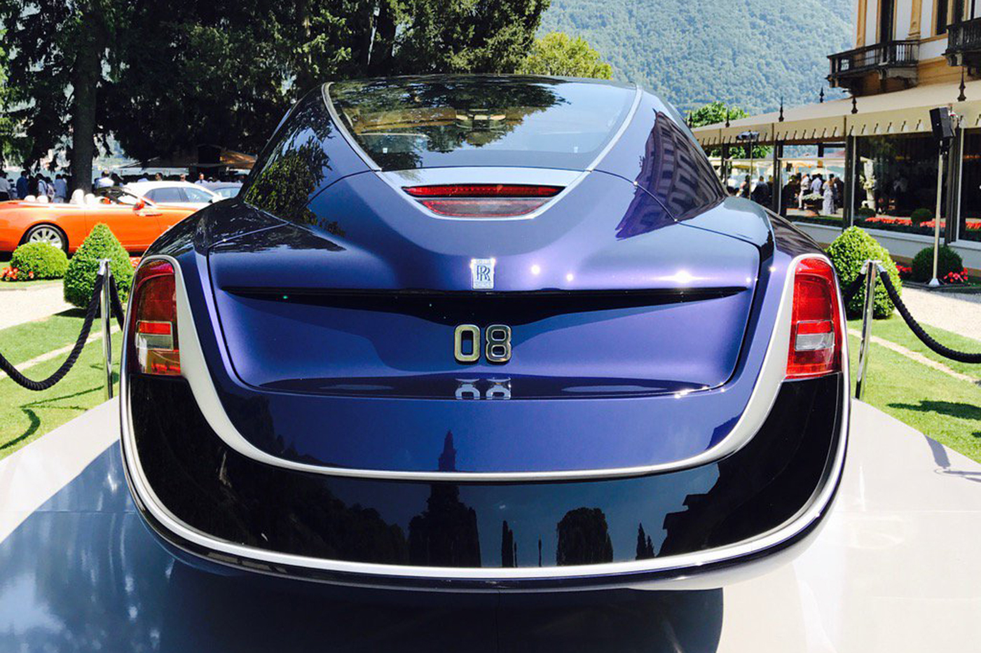 Ảnh thực tế Rolls-Royce Sweptail có giá dự đoán 12,8 triệu USD