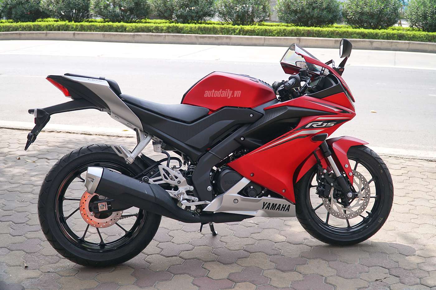 Ảnh chi tiết Yamaha R15 V3.0 2017 giá hơn 110 triệu tại Hà Nội yamaha-r15-2017-19.jpg