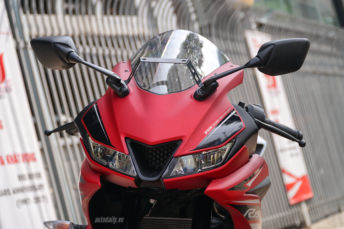 Ảnh chi tiết Yamaha R15 V3.0 2017 giá hơn 110 triệu tại Hà Nội yamaha-r15-2017-2.jpg